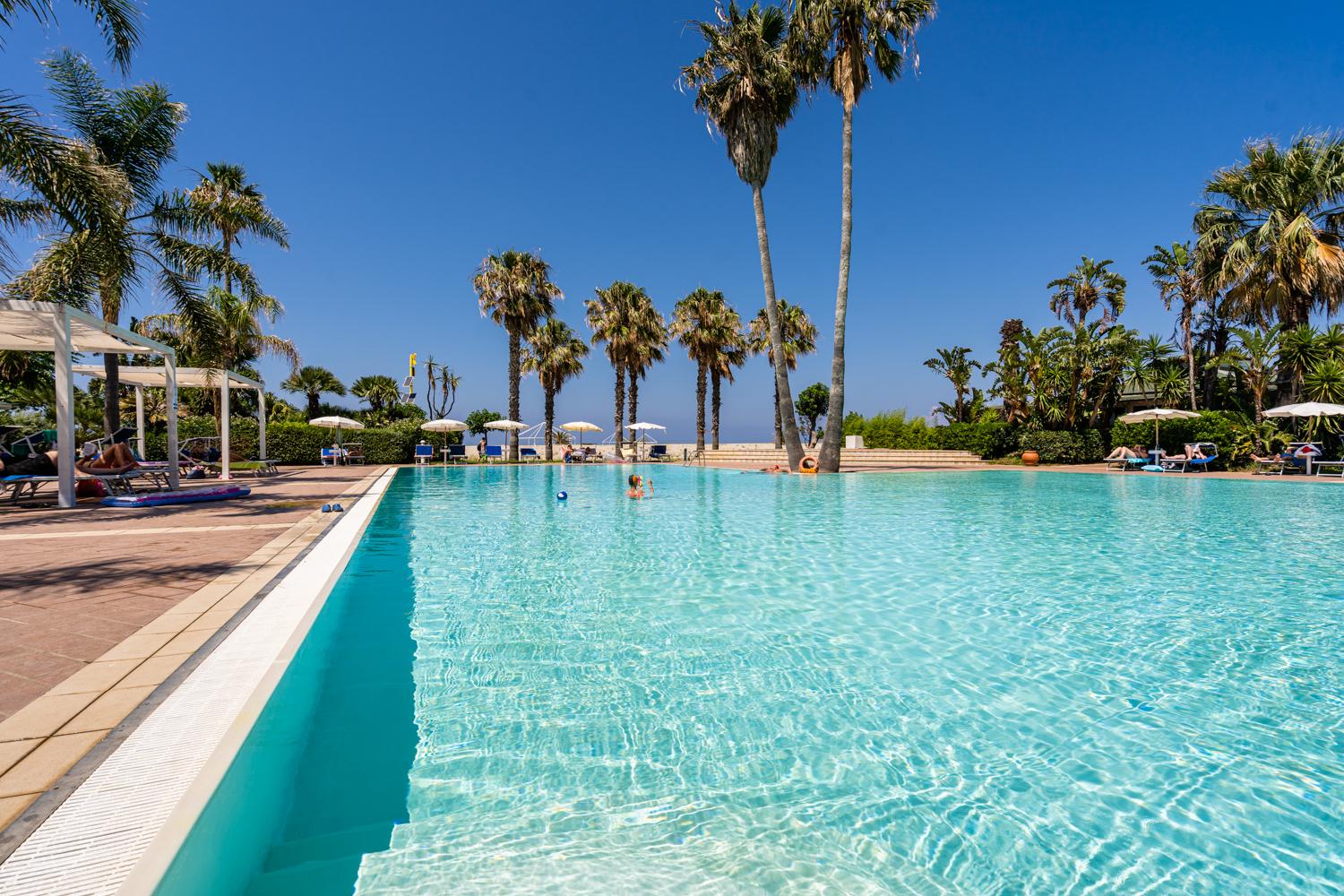Le Dune Beach Club Месина Екстериор снимка