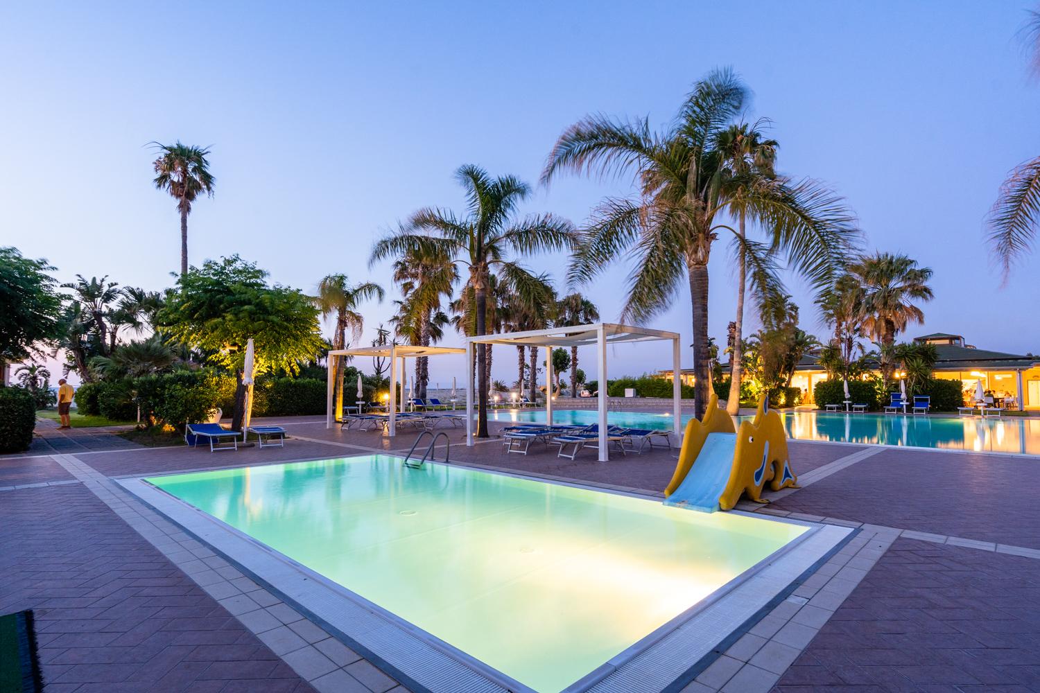 Le Dune Beach Club Месина Екстериор снимка
